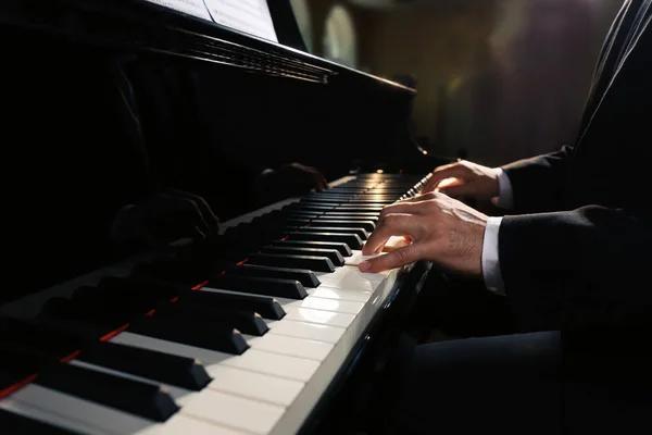 Essential Software and Apps Every Modern Pianist Should Use