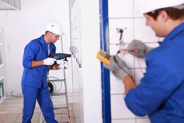 Certified Electrician Repairs for Wiring, Panels & Breakers
