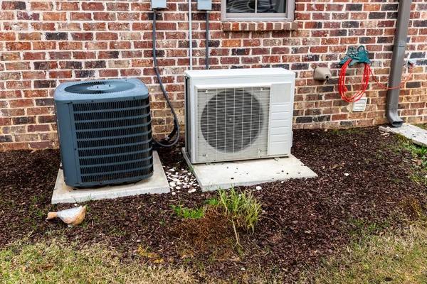 How HVAC Specialists Help Homeowners Choose the Right Heating and Cooling System