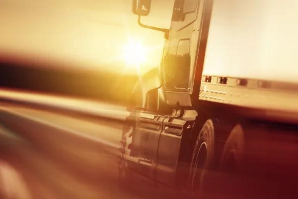 Modern Freight Solutions Designed by a Trusted Toronto Trucking Company