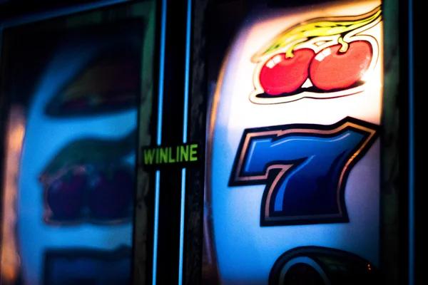 Exploring Mobile Gaming Across online casinos Singapore Players Consider