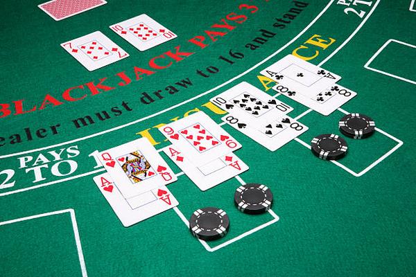 Play Fun Jackpot Slots through a trusted online casino Singapore for Gamers